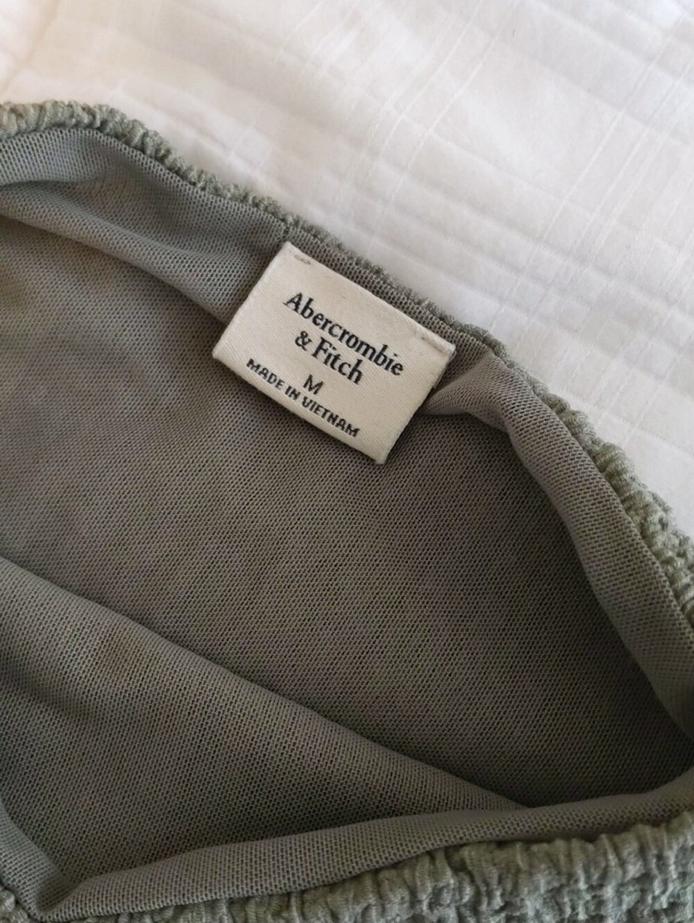 Abercrombie & Fitch Textured Mock Neck Sleeveless Top, Olive | M - Picture 2 of 3